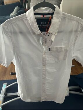 Superdry Men’s White Short-Sleeve Button-Down Shirt with Chest Pocket